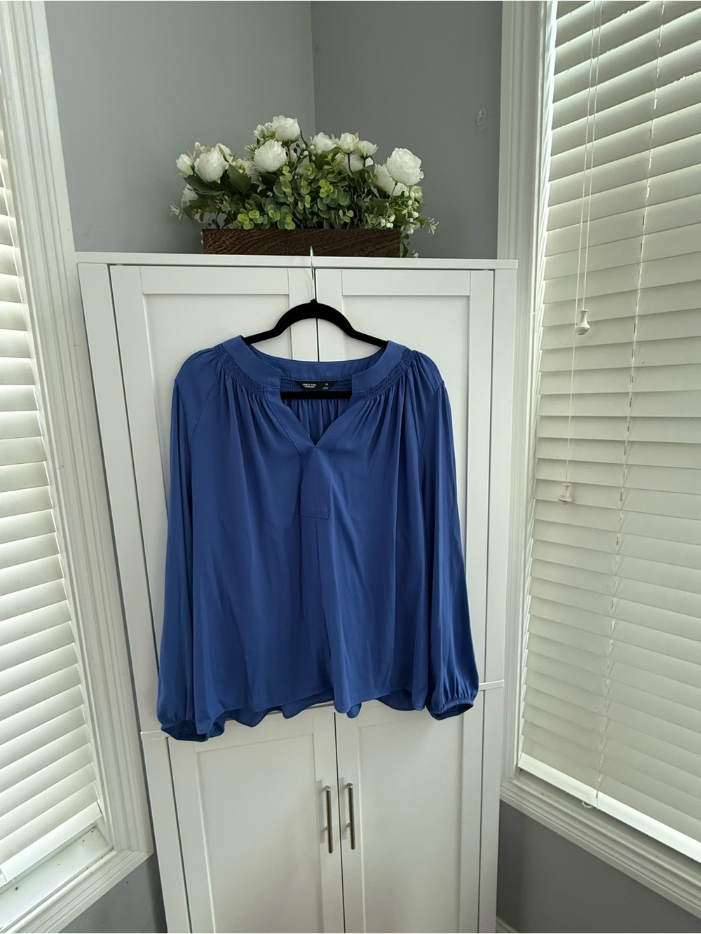 Simply Vera Vera Wang Blue Peasant Blouse